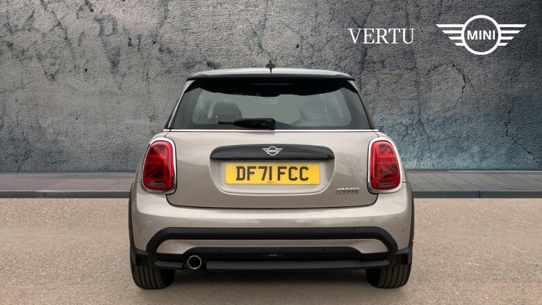 MINI Hatchback 1.5 Cooper Exclusive 3dr Auto Petrol Hatchback